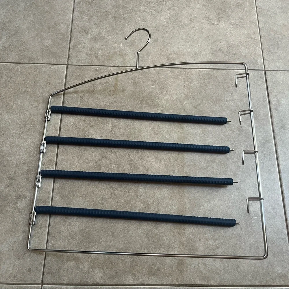 2 RICHARDS 4 Tier Closet & Storage Clothes Hanger Space Saving w Swing Arms NWOT